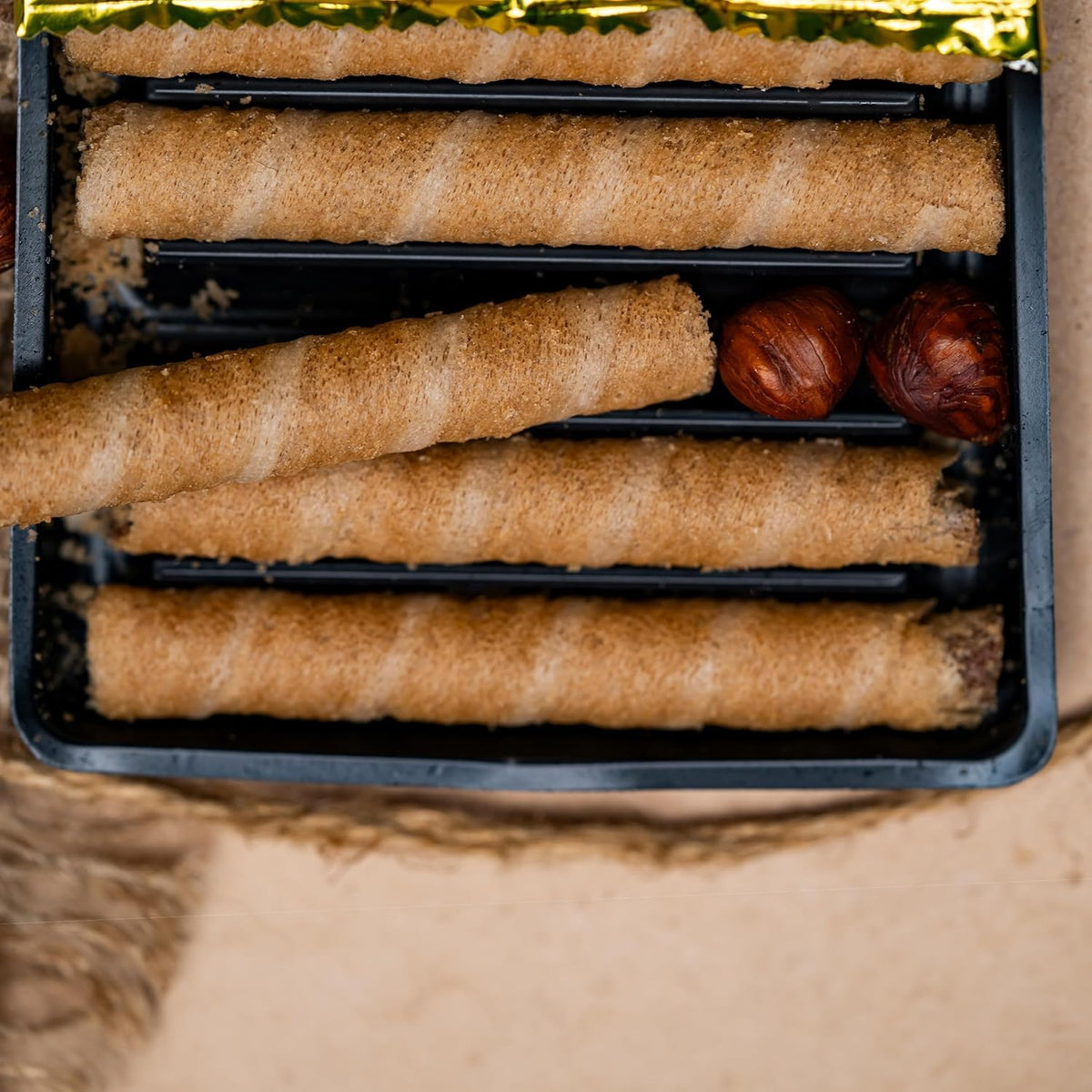 Abu Auf Wafer Rolls Hazelnut, Crispy Wafer Layers with Rich Hazelnut Blend, 24 Pieces